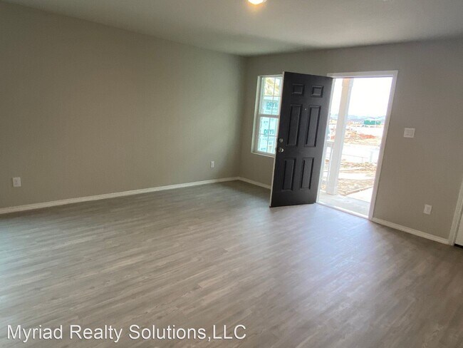Foto del edificio - 3 br, 2 bath House - 5115 Fowler Crest