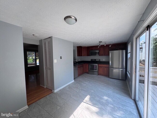 Foto del edificio - 1727 Sundance Dr