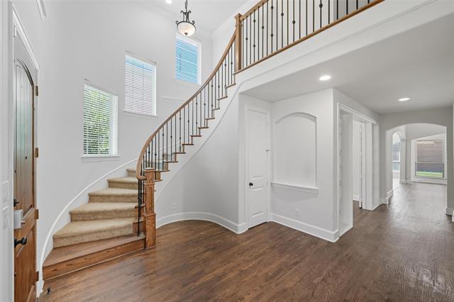 Building Photo - 447 Dry Canyon Dr