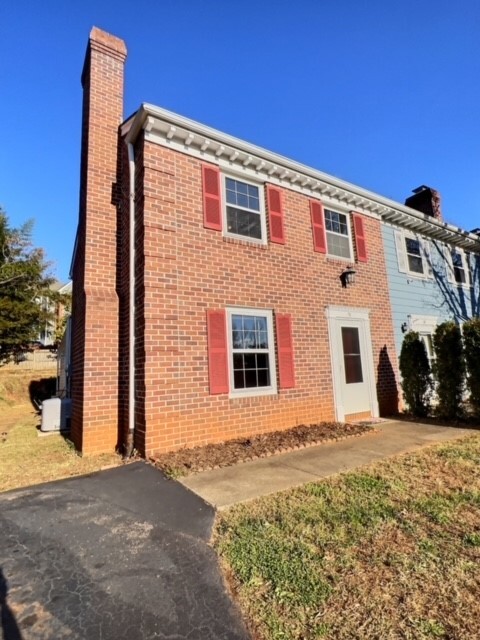 70 Court Plz Charlottesville VA 22901 Townhome Rentals in 70 Court Plz Charlottesville VA 22901 Townhome Rentals in