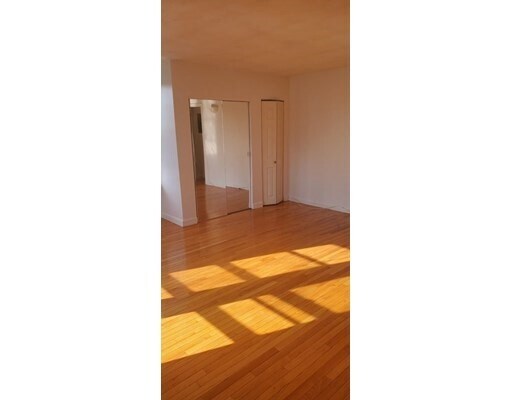 Foto del edificio - 40 Oakwood St
