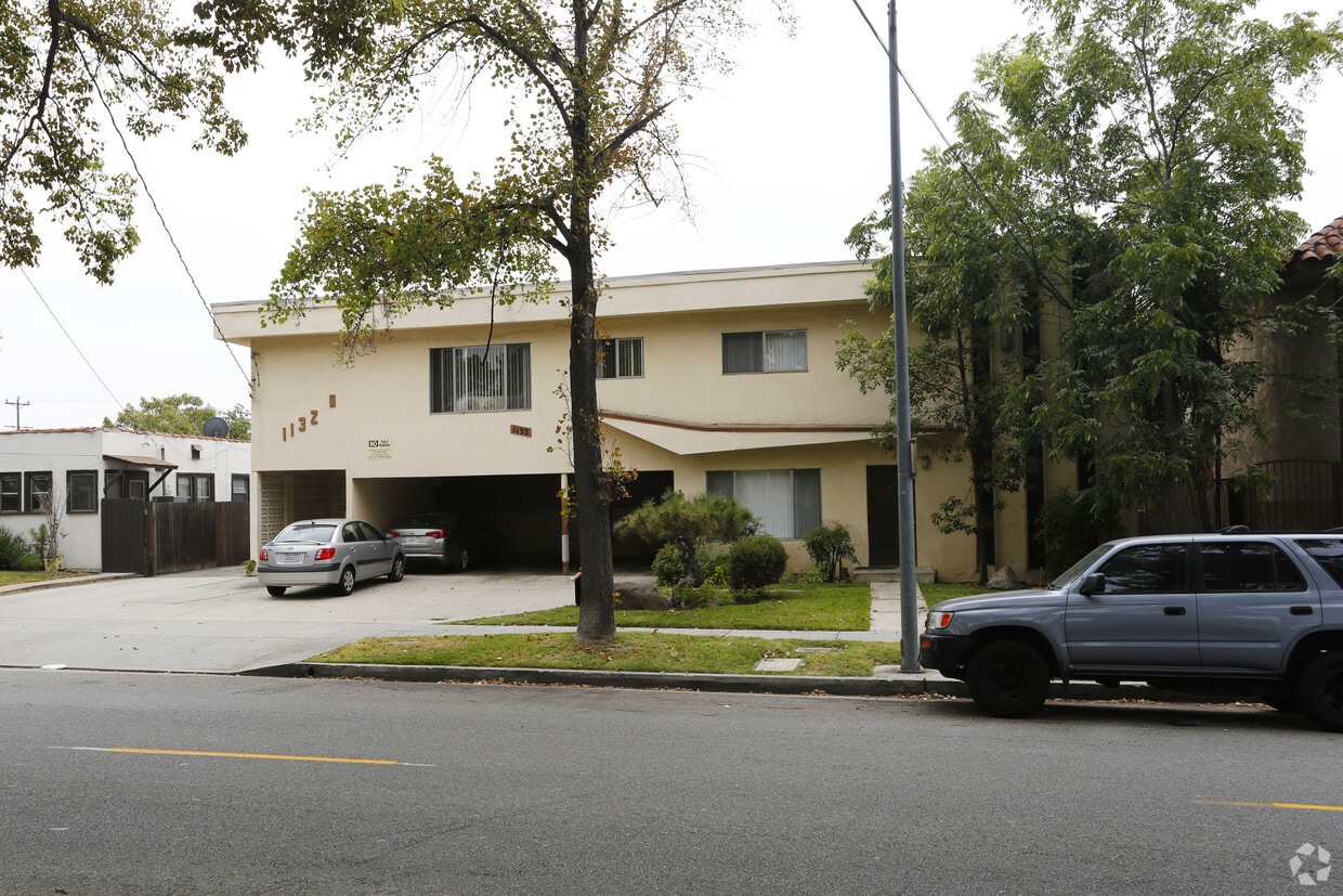 Foto del edificio - 1132 E California Ave