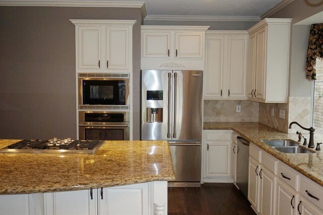 Building Photo - 1226 Campton Ct