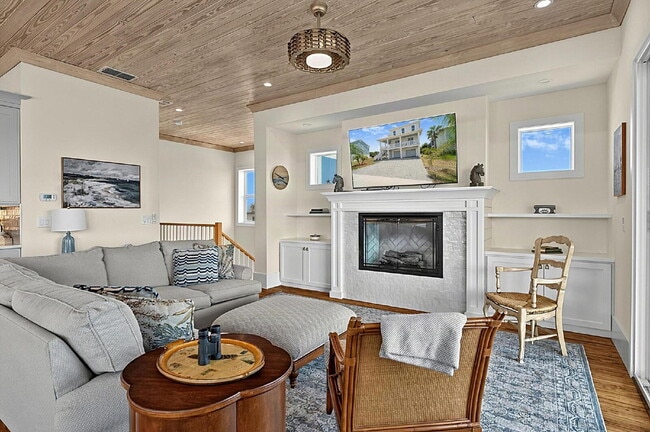Building Photo - 50 Seascape Dr