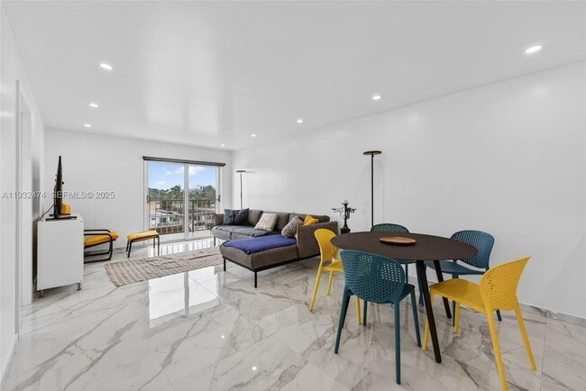 Building Photo - 8250 Byron Ave