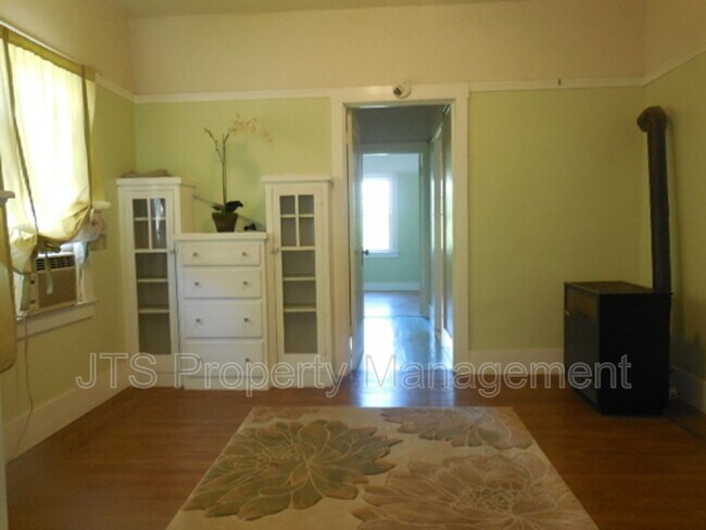 Foto del edificio - 1725 26th St