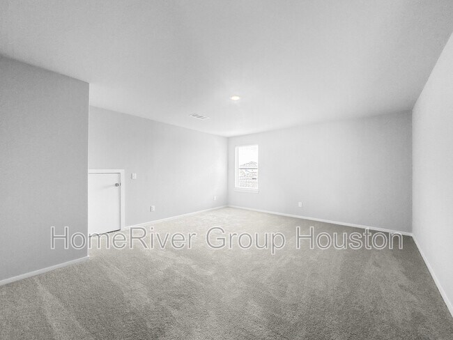 Foto del edificio - 632 Levine Ct