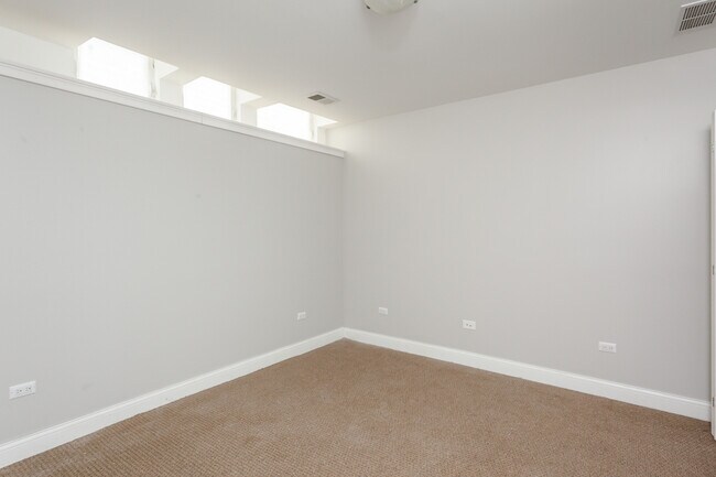 Foto del edificio - 700 N Noble St