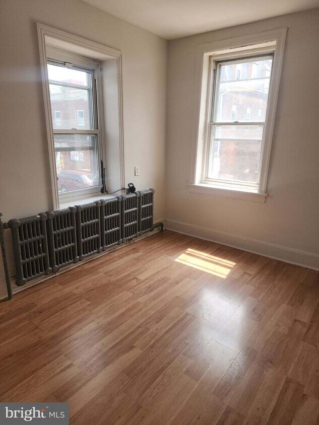 Foto del edificio - 4825 Longshore Ave