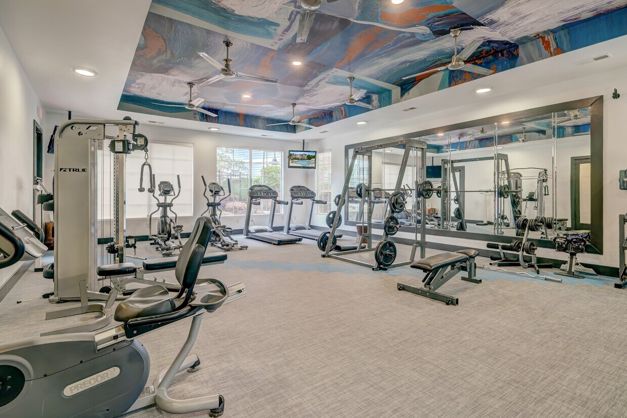 Centerview at Crossroads Apartments in Raleigh, NC