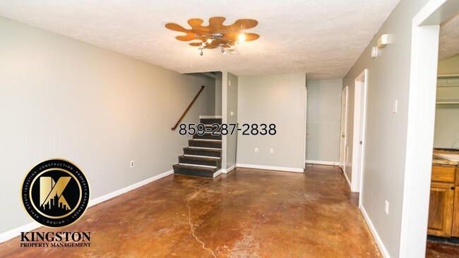 Building Photo - 555 N. Limestone