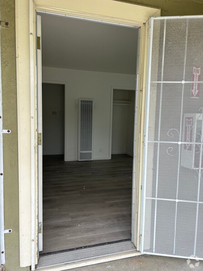 Lorin District Apartments for Rent with Extra Storage Berkeley, CA