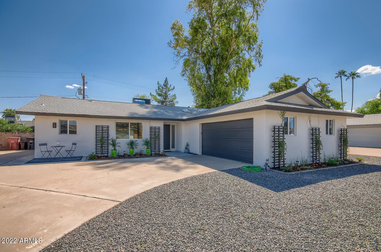 8537 E Orange Blossom Ln, Scottsdale, AZ 85250 House for Rent in