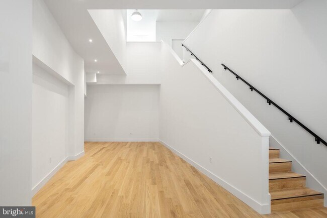 Foto del edificio - 1099 Germantown Ave