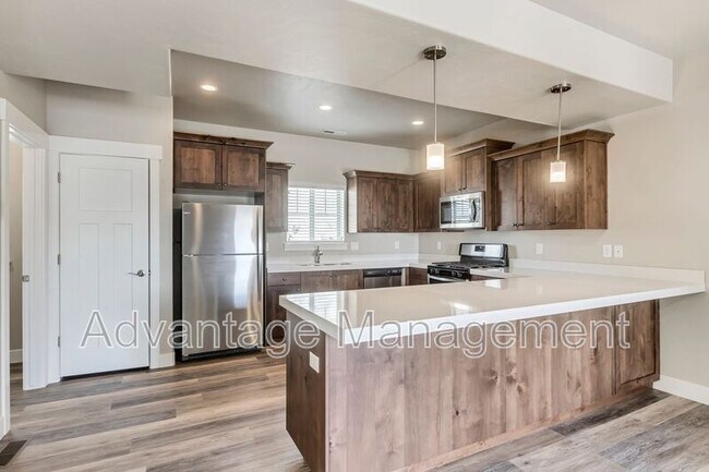 Building Photo - 859 S Aspen Summit Drive