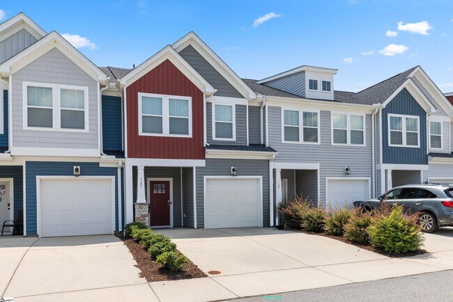 Building Photo - 127 Shallons Dr