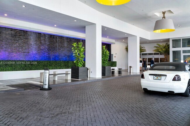 Foto del edificio - 1100 Biscayne Blvd