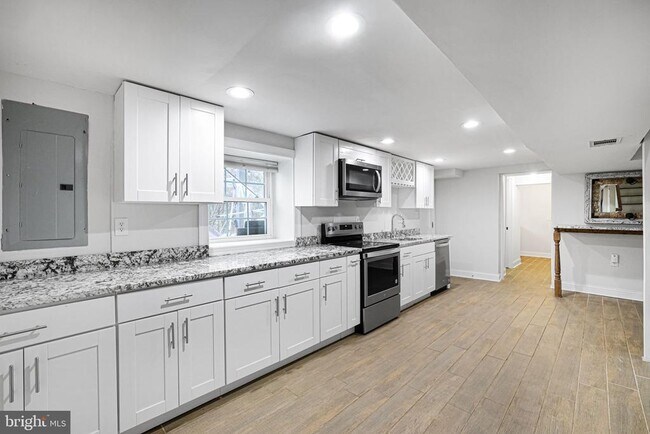 Foto del edificio - 3158 Westover Dr SE