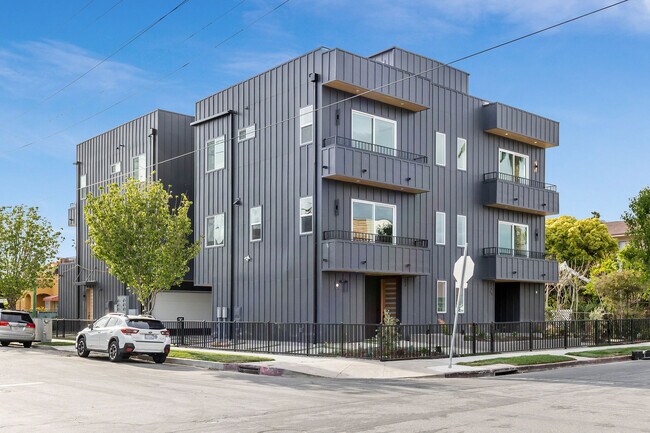 Foto del edificio - 603 N Harvard Blvd