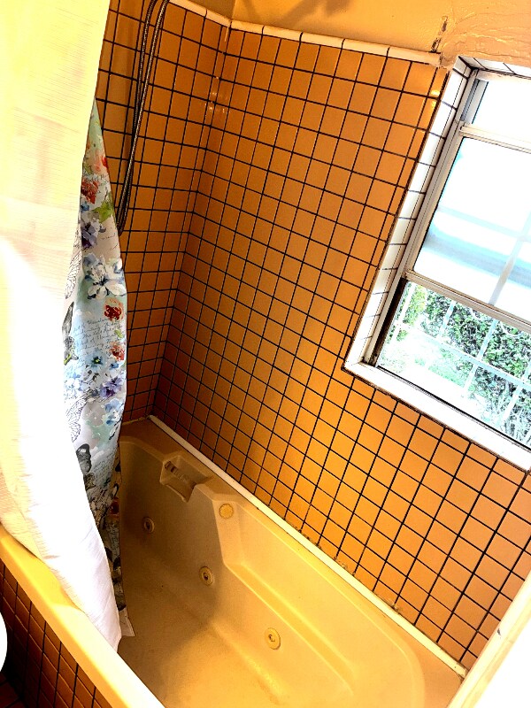 Foto del edificio - 16225 S Caress Ave