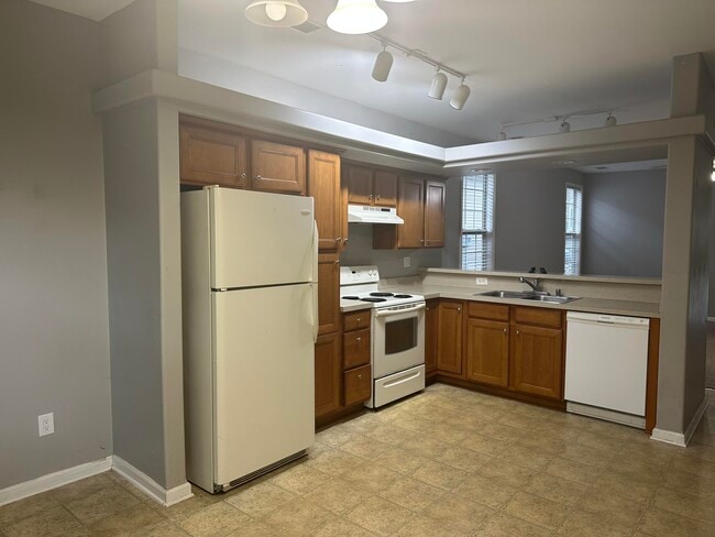 Foto del edificio - 3845 Pinecrest Way