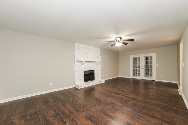 Building Photo - 1173 Ridgeside Dr NW