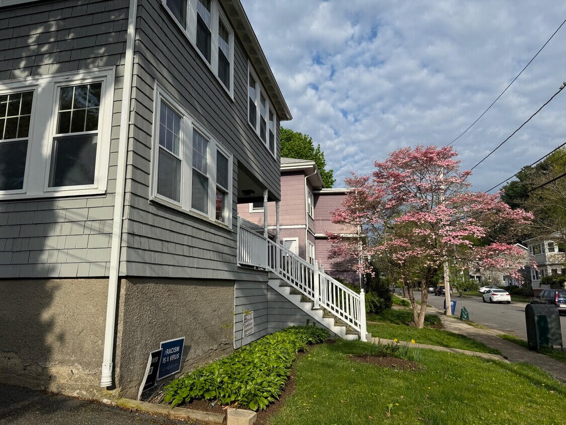 Photo - 88 Warwick Rd (Newton, MA)