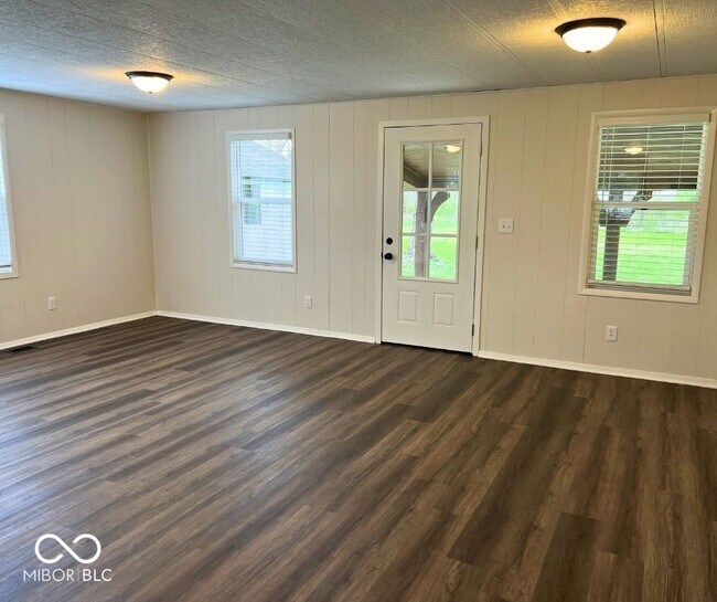 Foto del edificio - 6640 N 225 W