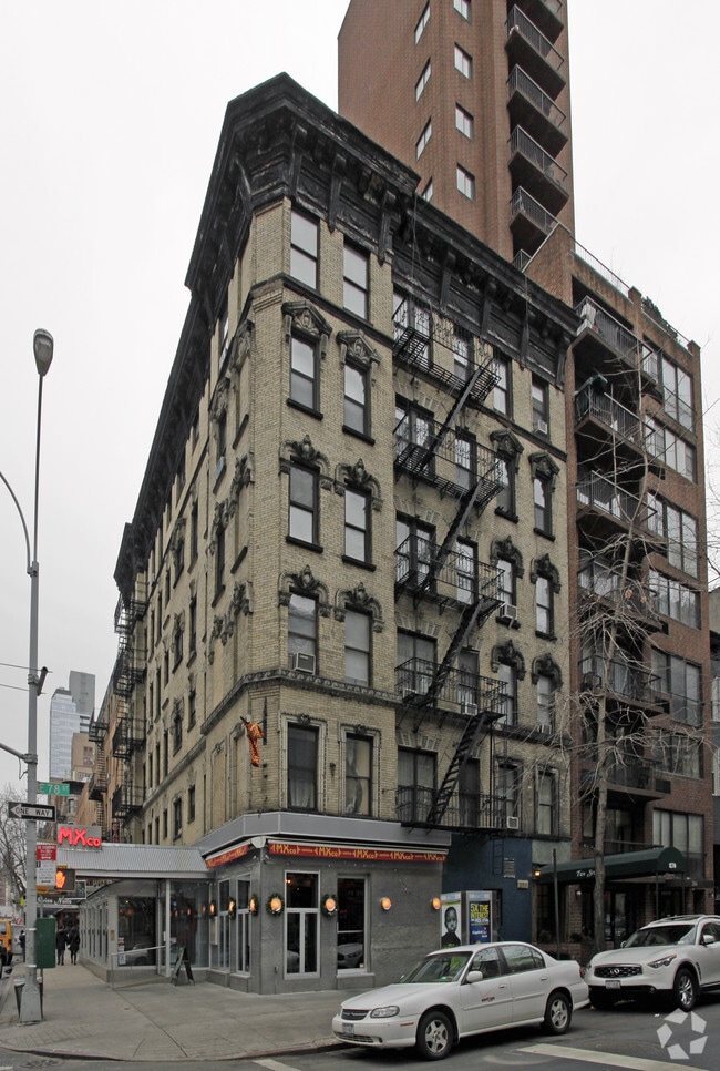 Primary Photo - 270 E 78th St