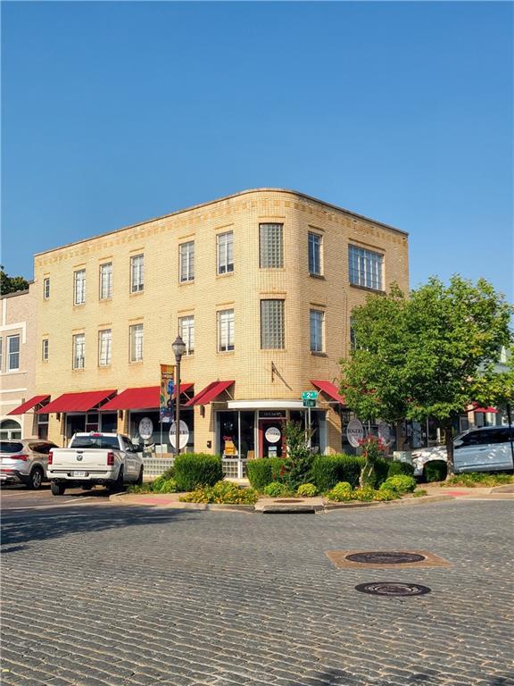 Building Photo - 121 S 2nd St