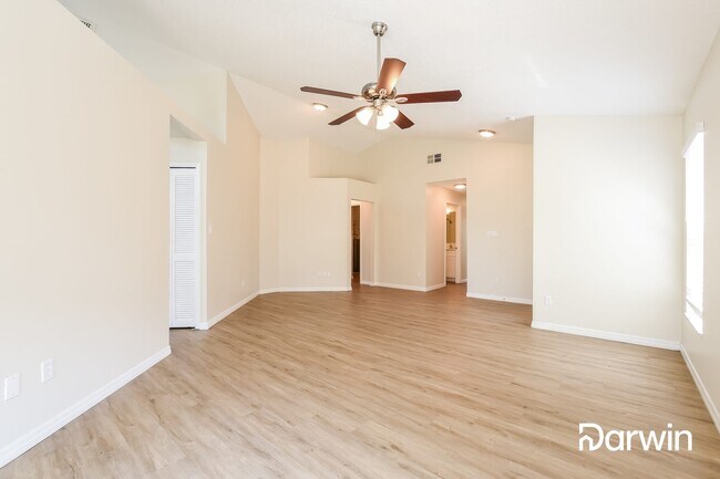 Building Photo - 151 Lakebreeze Cir, Lake Mary, FL 32746