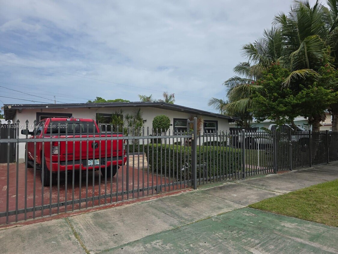Foto del edificio - 29005 SW 144th Ct