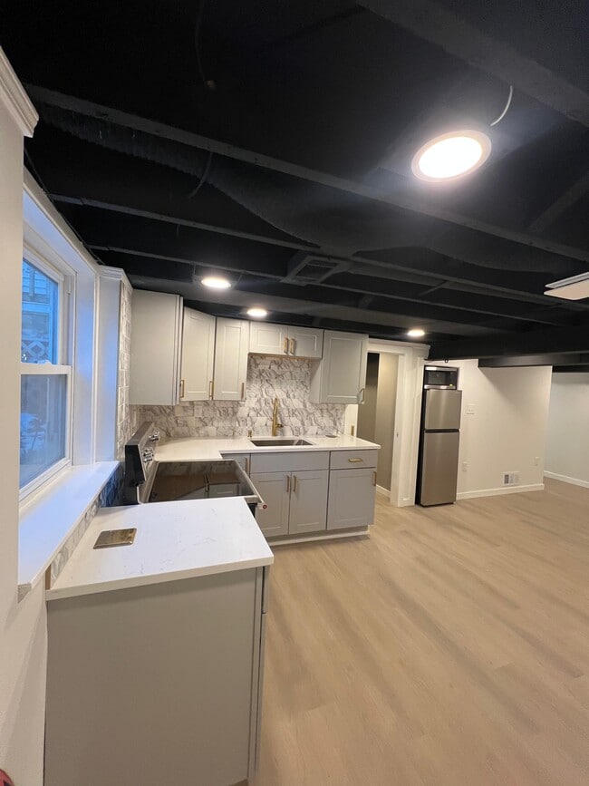 Building Photo - 10535 W Spring Green Rd