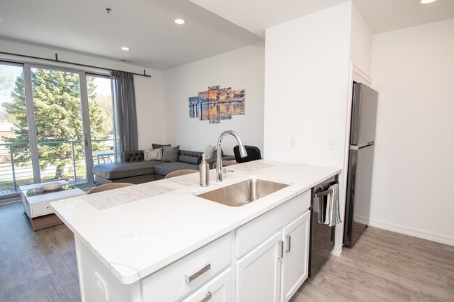 Building Photo - Live Well Apartments - Fully Furnished Units