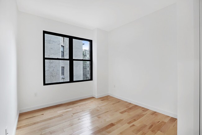 Building Photo - 63 W 104th St