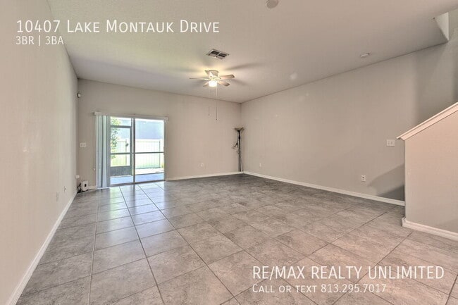 Foto del edificio - 10407 Lake Montauk Dr