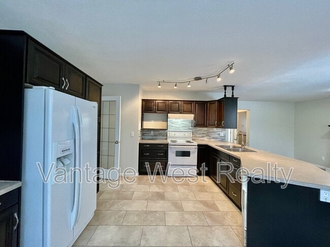 Building Photo - 1838 Lipsett Ct