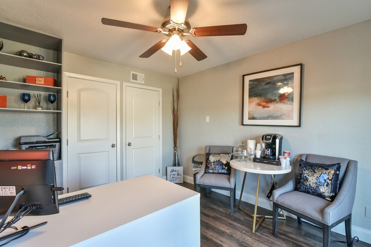 Avalon Apartments 1215 N Cooper St Arlington, TX