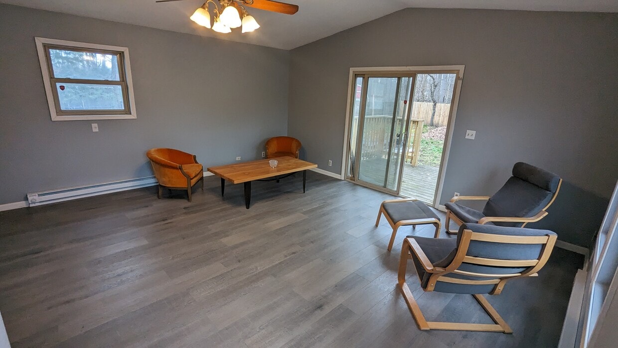 616 White Oak Dr, Michigan City, IN 46360 House Rental in Michigan