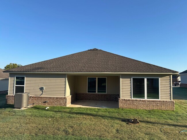 Building Photo - BRAND NEW Four Bedroom | Two Bath Home in ...