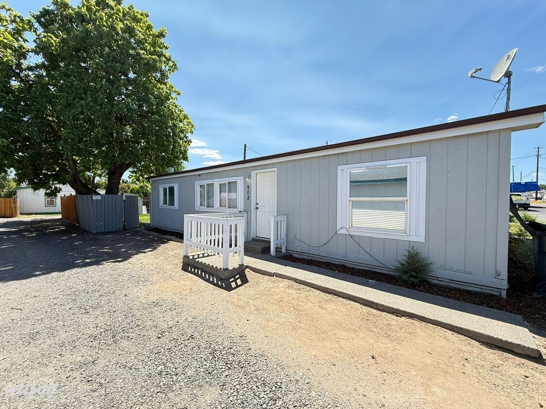 Primary Photo - Spacious 3 Bed, 2 Bath Home in Union Gap!