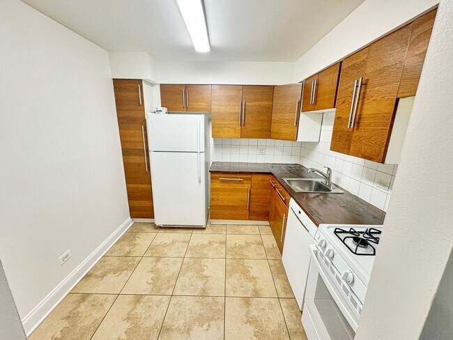 Foto del edificio - 1465 N Winslowe Dr