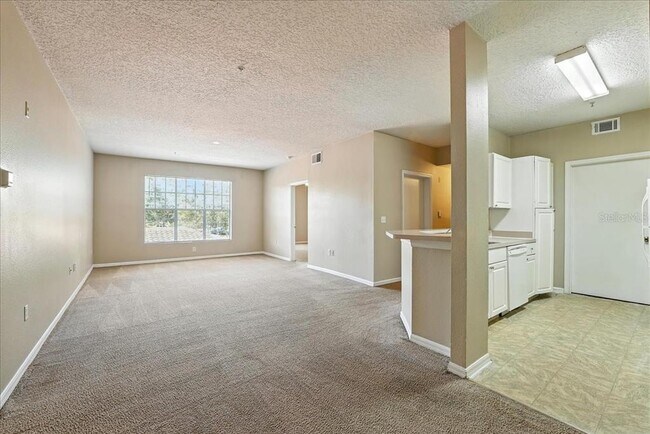 Building Photo - 5560 Metrowest Blvd