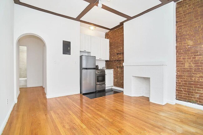 Building Photo - 220 Sullivan Street