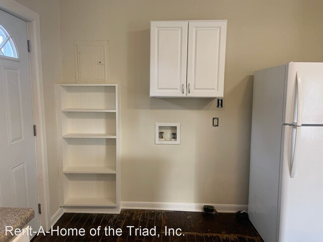 Building Photo - 2 br, 1 bath House - 605 Jolson Street