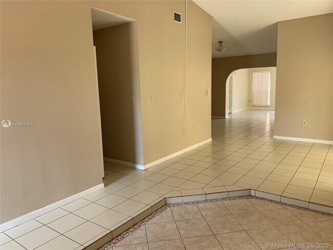Building Photo - 14739 SW 102nd Terrace