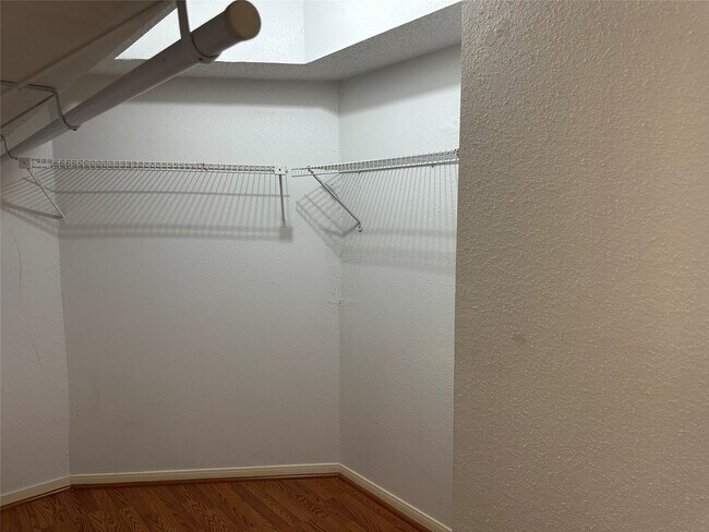 Foto del edificio - 2121 Hepburn St