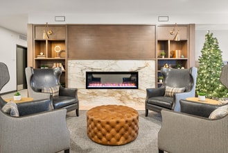 Building Photo - CR Crossing