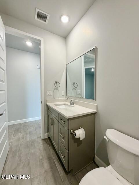 Foto del edificio - 13972 Summer Vly Ave