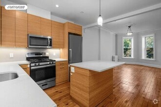 Building Photo - 402 2nd St